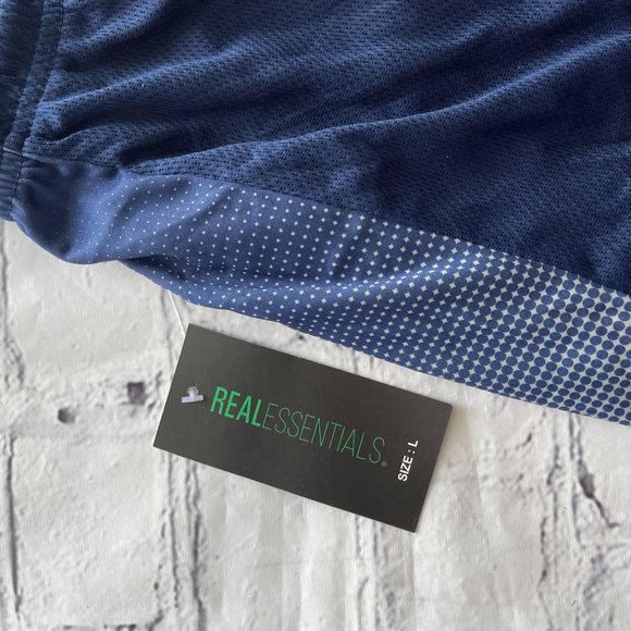 Real Essential Shorts - Picture 6 of 6